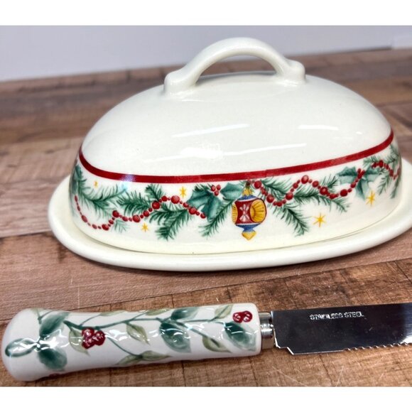 Pfaltzgraff Holiday Garland Covered Butter Dish & Spreader Set - Picture 2 of 7